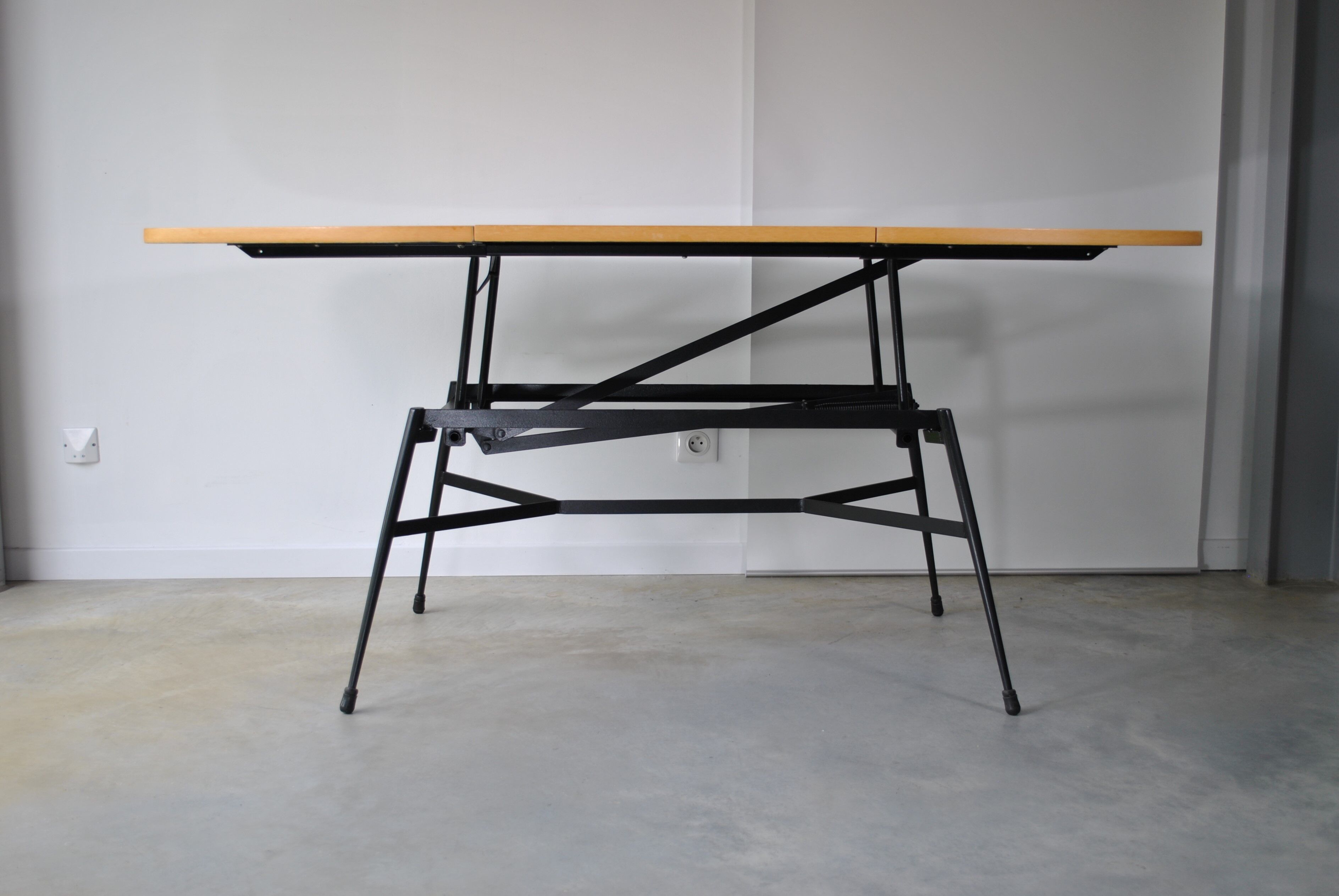 Liftable coffee table Smorrebrod 1960 in Teak