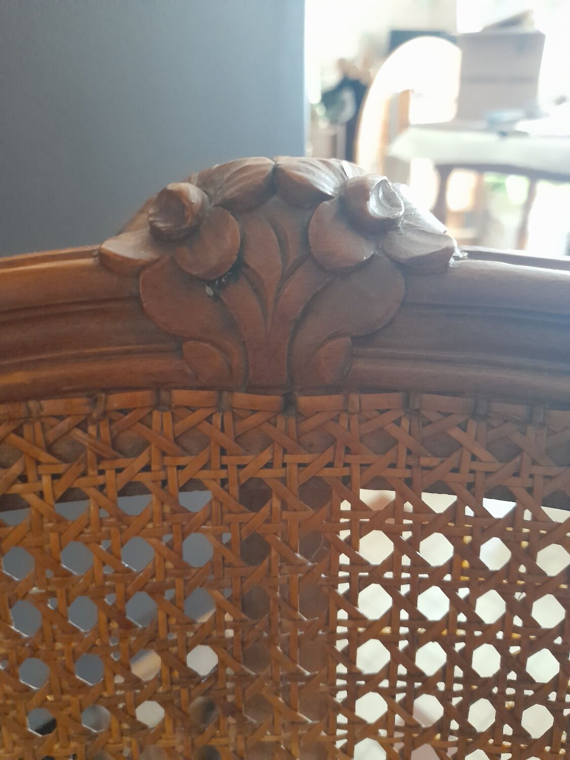 Fauteuil louis XV bois et cannage