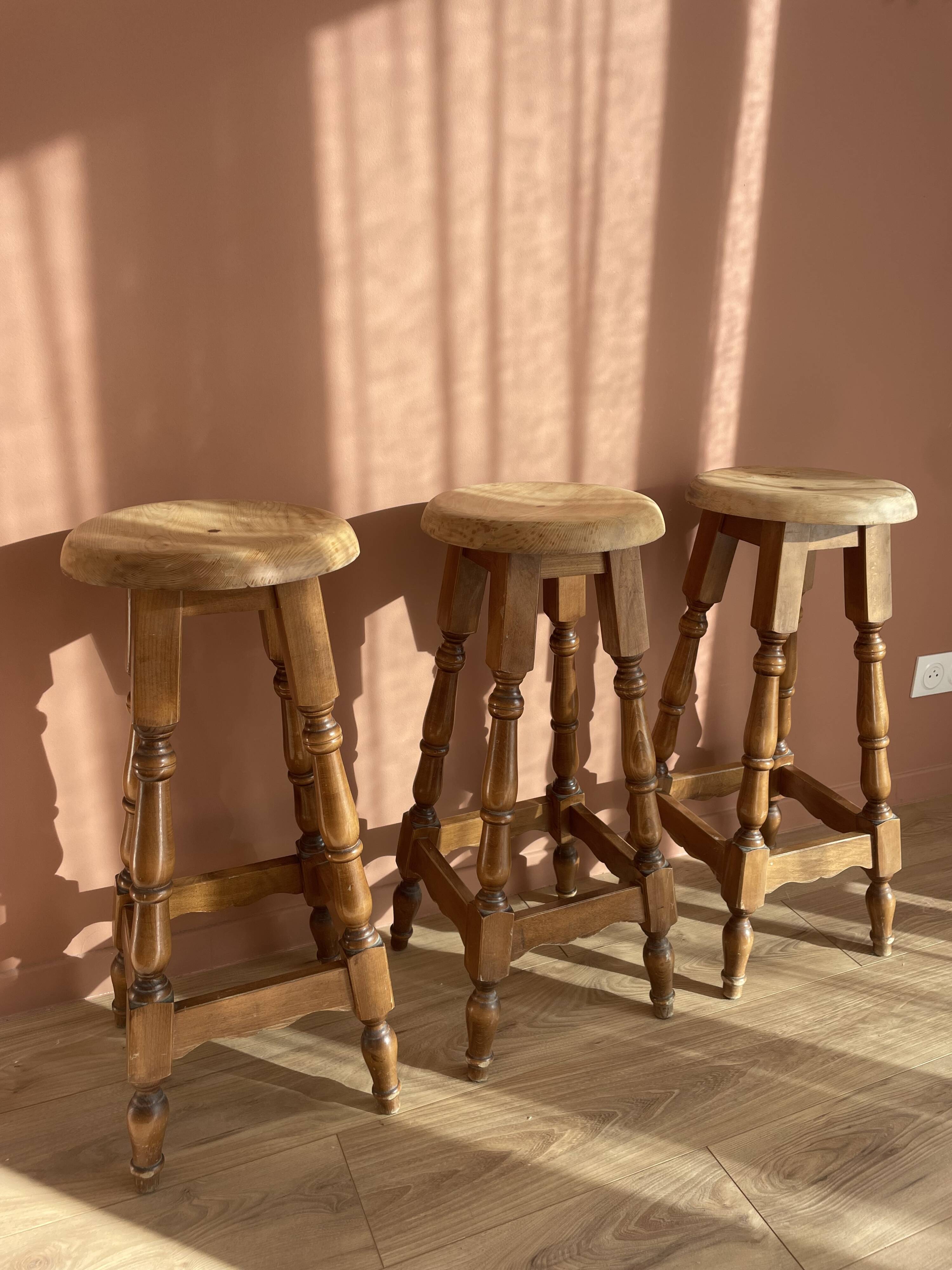 Solid wood bar stool