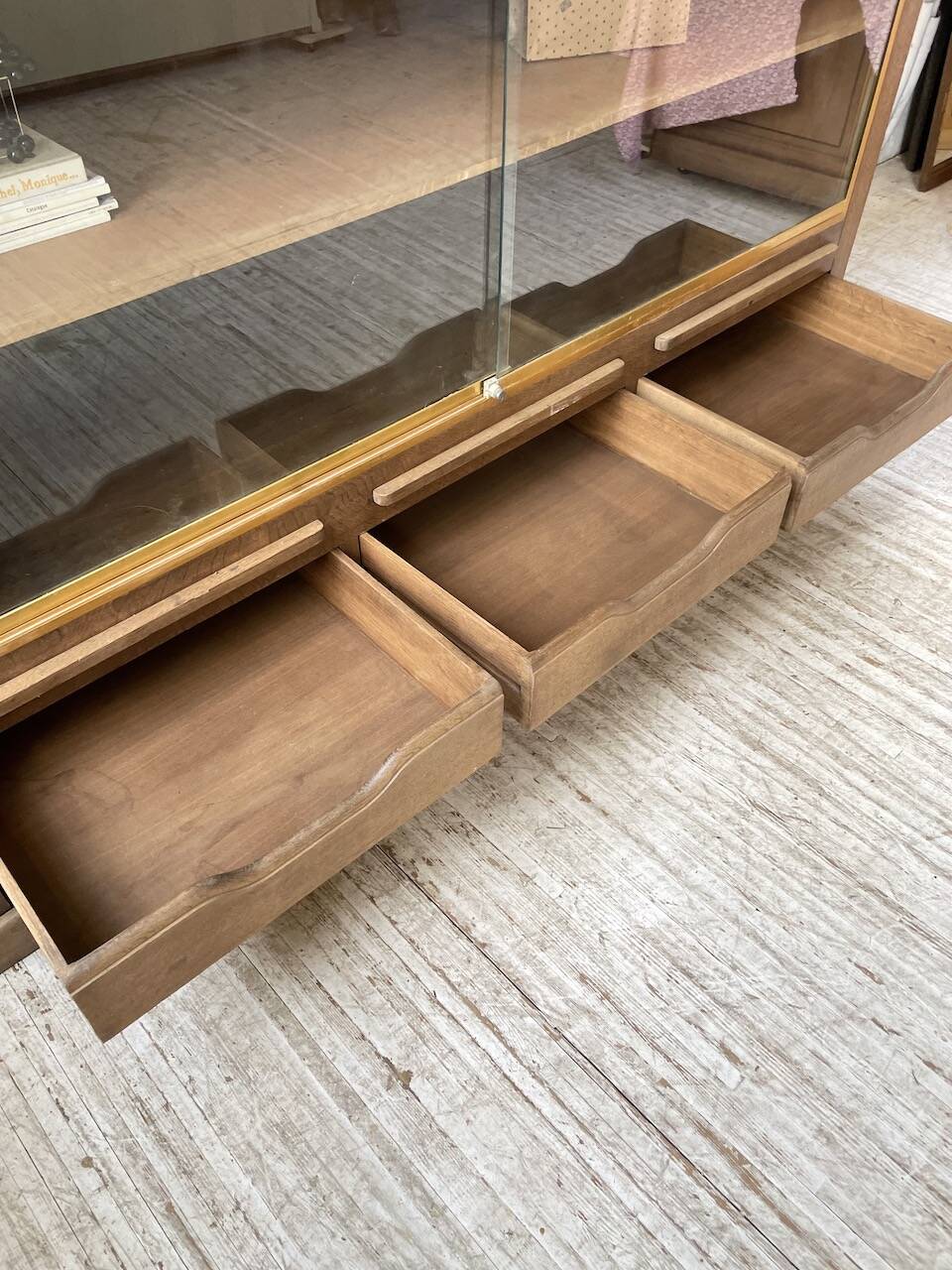 XXL oak display cabinet furniture