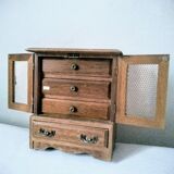 Musical jewelry cabinet