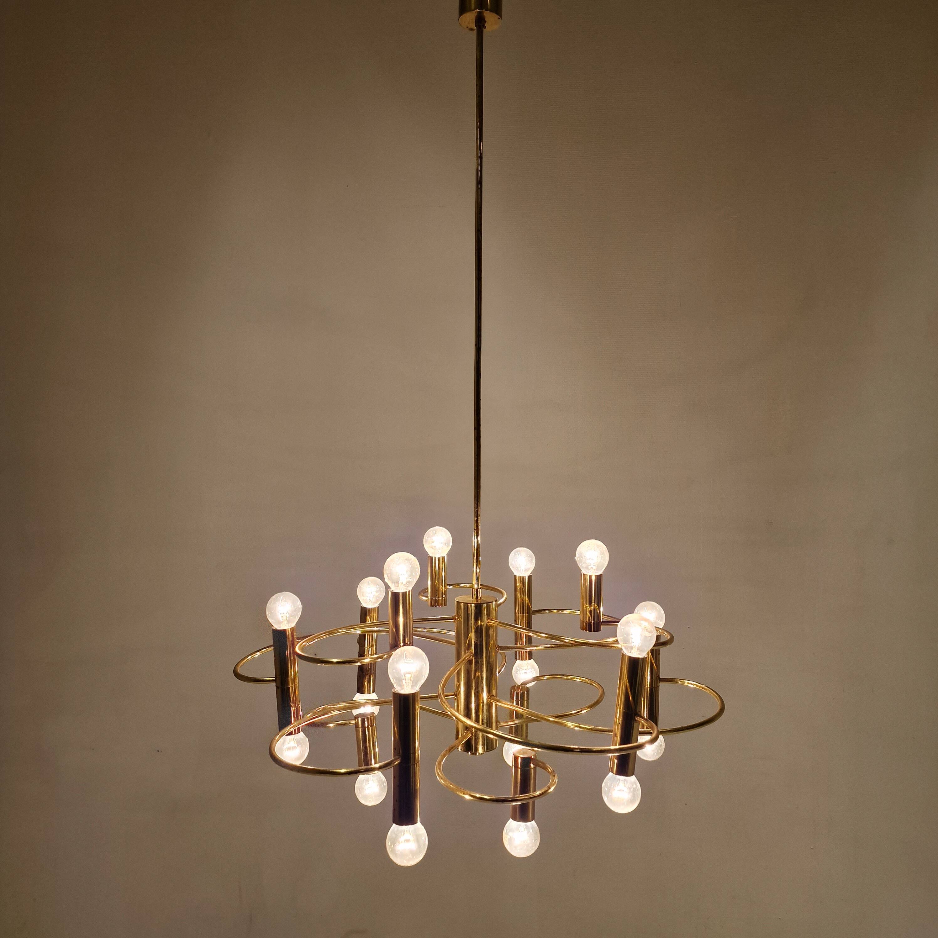 Lustre vintage conçu par  Sciolari, 1970