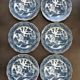 6 antique Blue Willow dessert plates
