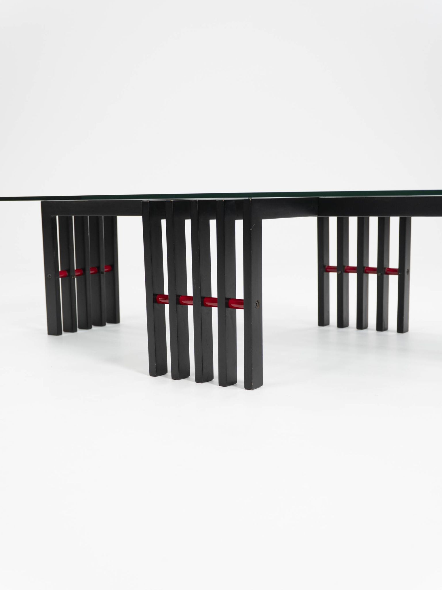 Table basse à cadre en bois, Italie, années 1970