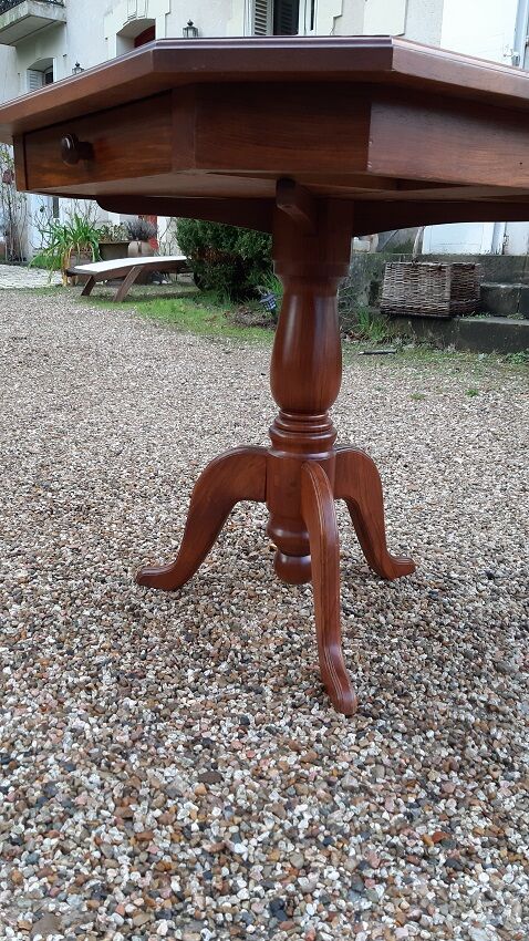 Table at play marquetry