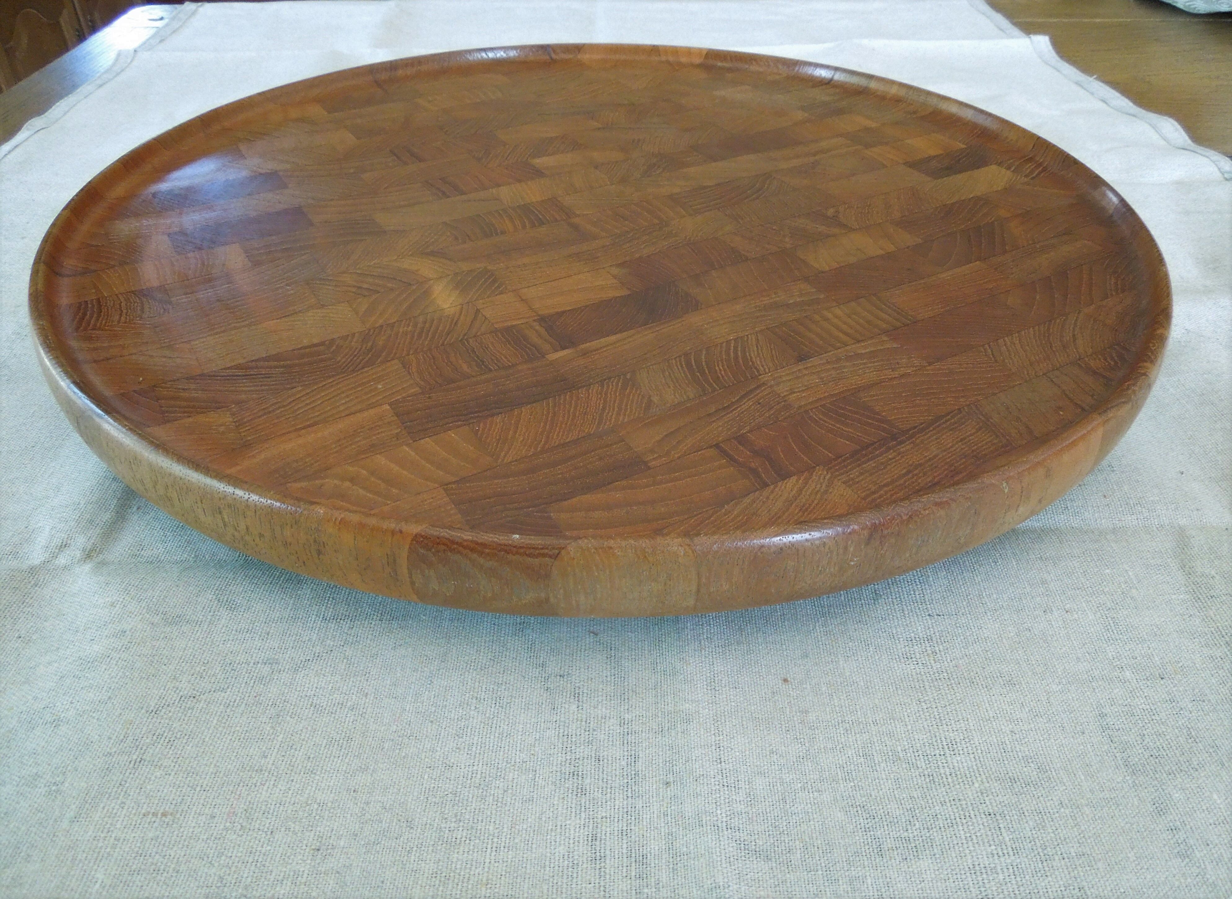 Large round platter turning - design Danish teak 70s