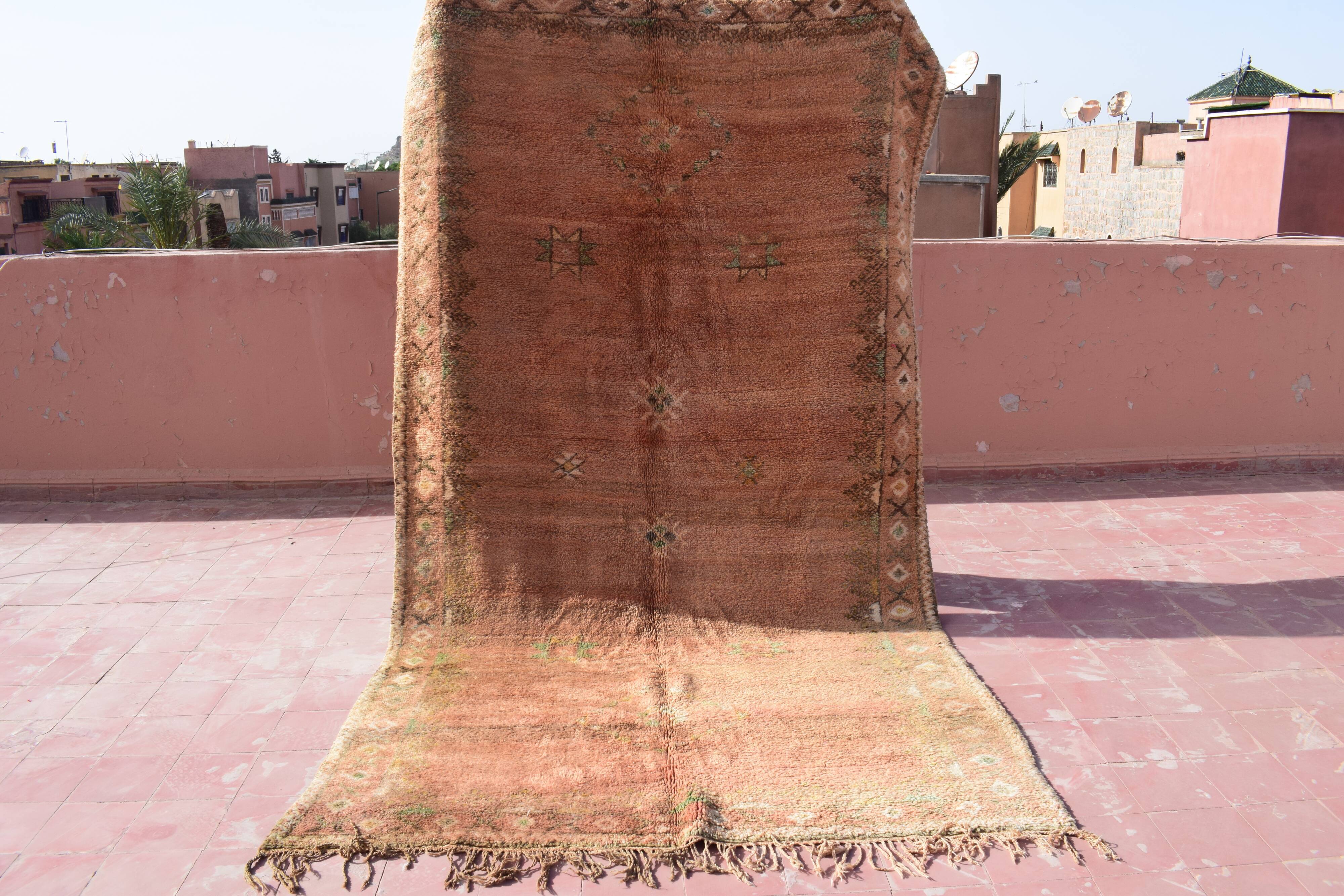 Berber carpet boujaad vintage atlas 295 165