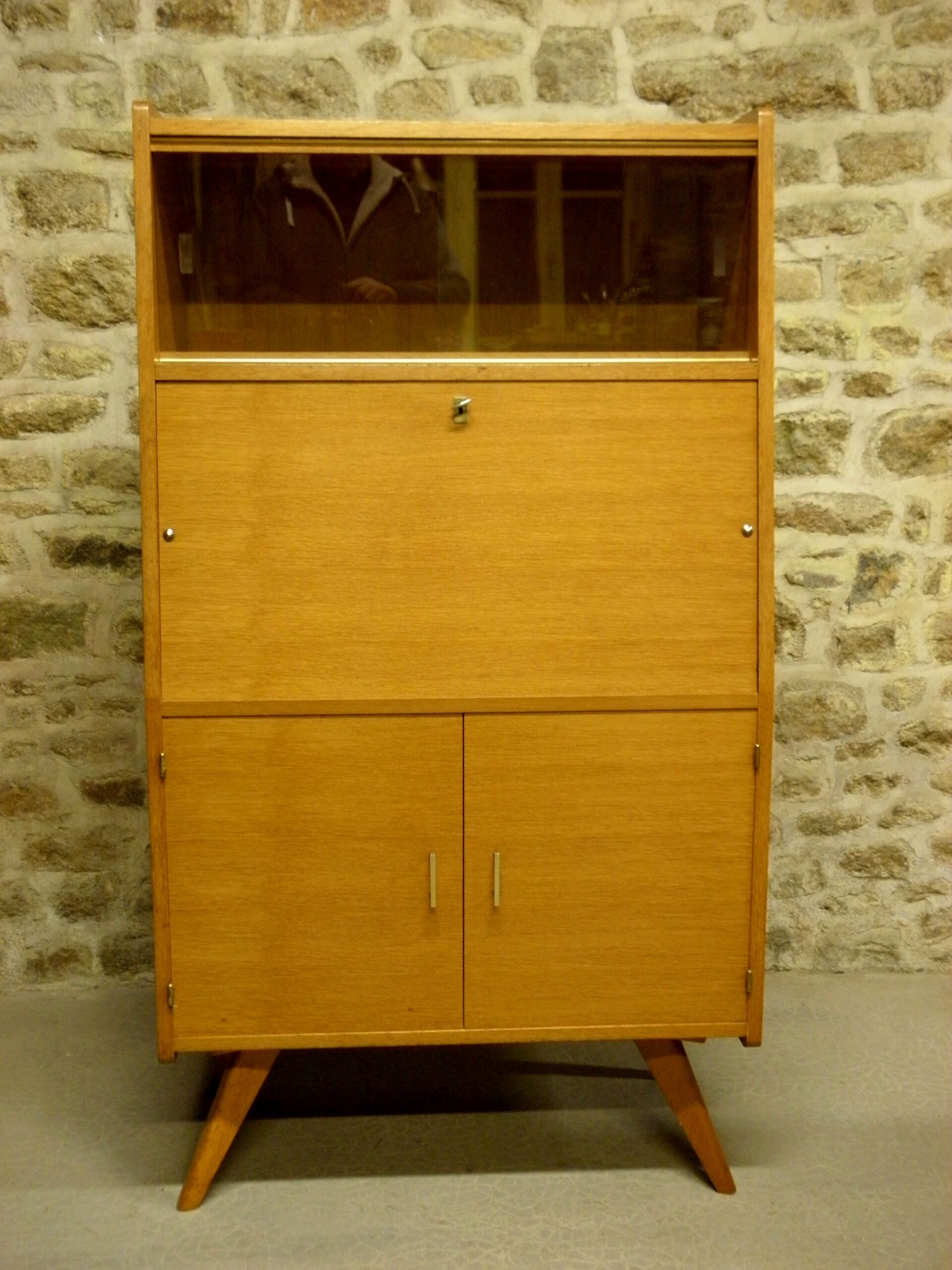 Secretary feet compass 60s