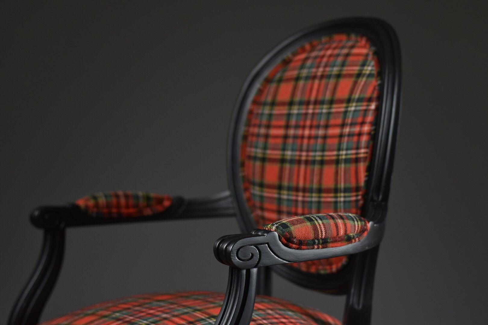 Medallion Chair with Tartan Fabric, Early XXth century