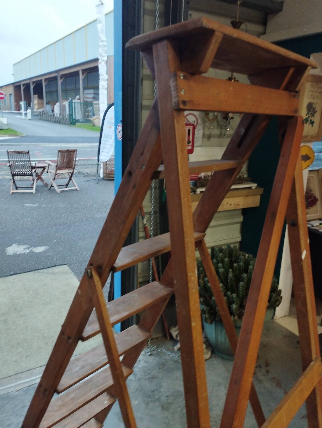 Painter's ladder
