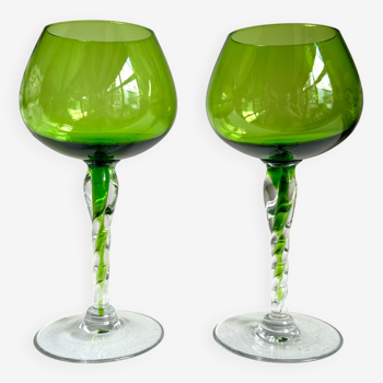 2 verres à vin en verre alsacien vert