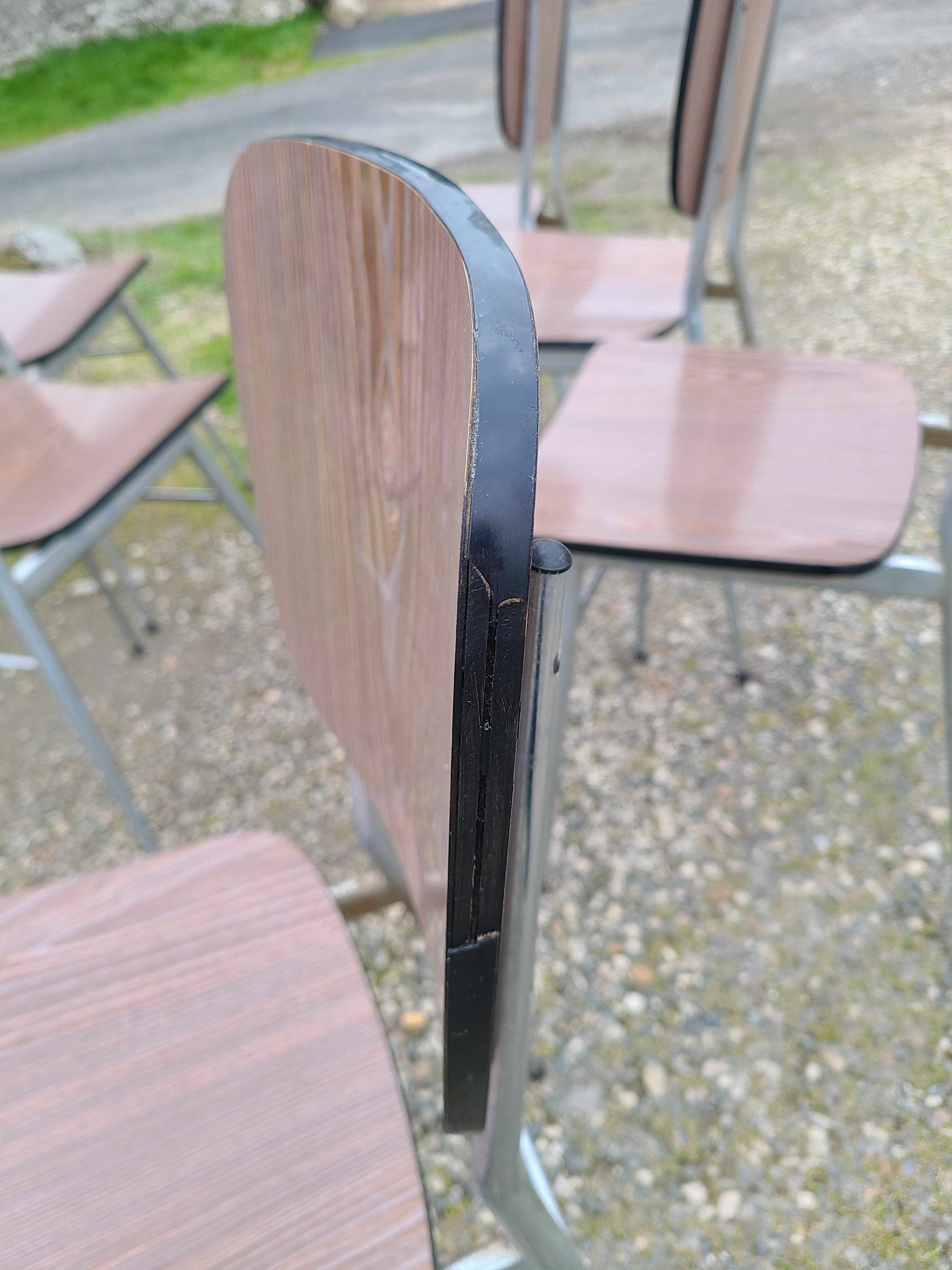 Lot de 6 chaises en formica vintage imitation bois
