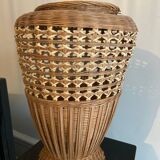 Vase, cache-pot vintage en rotin