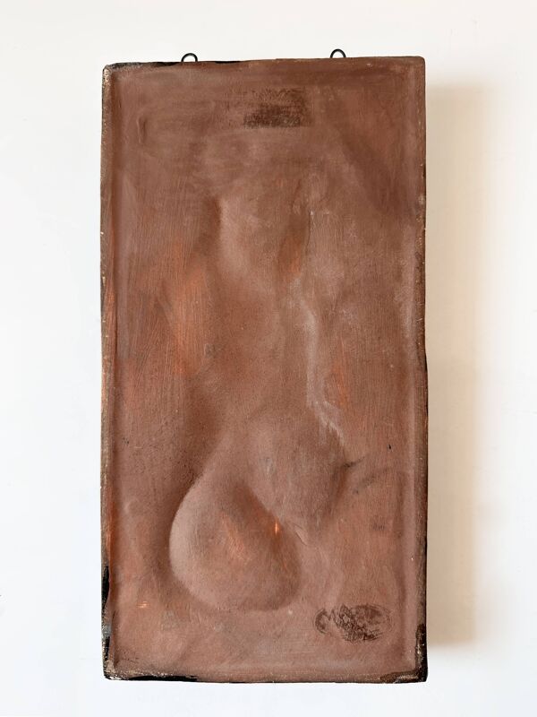 Sculpture murale cubiste en terre cuite émaillée. Allemagne, années 50