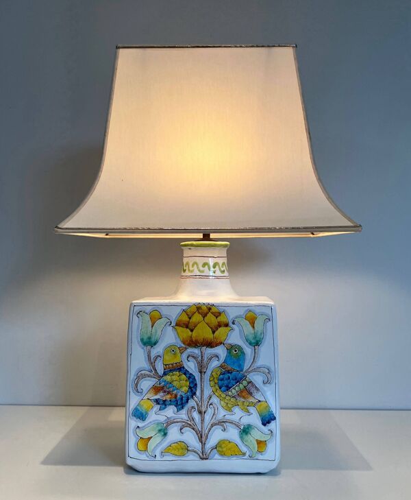 Lampe de table en faïence à décors d'oiseaux et de fleurs