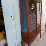 Showcase english mahogany