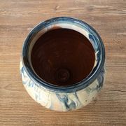 Round vase in chamotte clay / mixed with blue speckled glaze – Signed – H 13.5