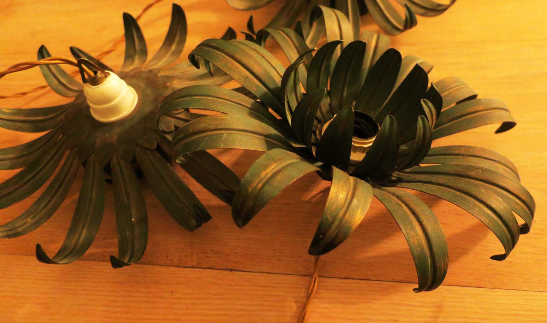 Set of 3 vintage vine leaf shaped pendant lights 1970s