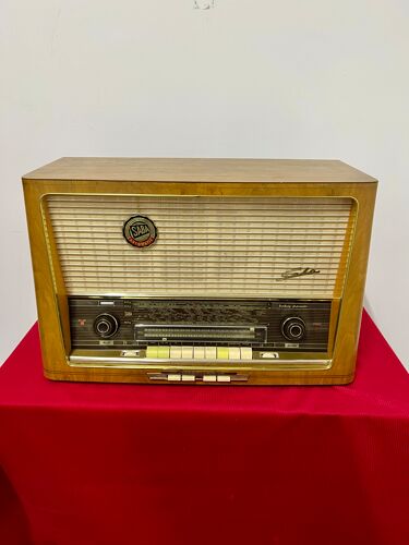 Ancienne radio SABA Freiburg Automatic 9 années 1958 / vintage super état