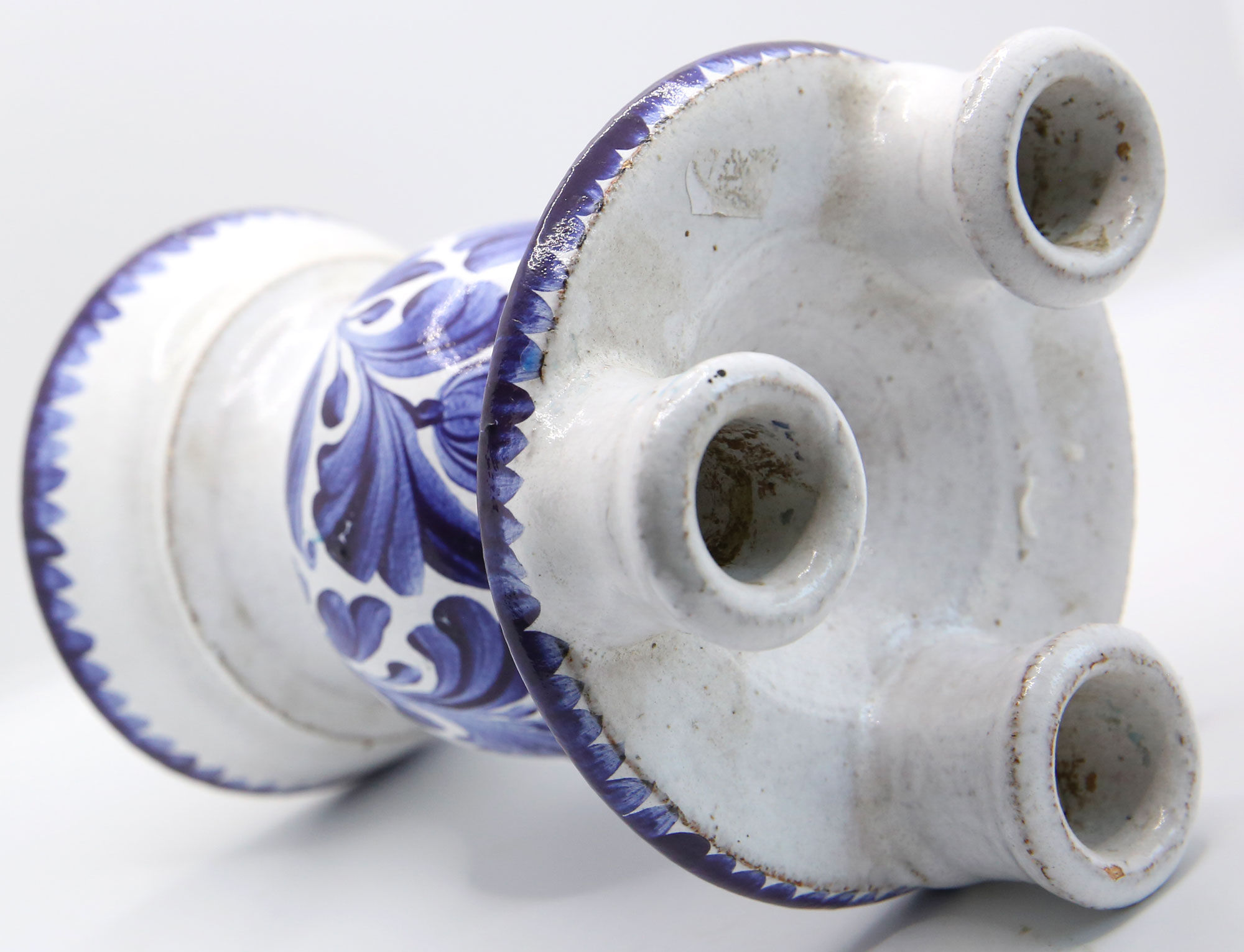 Triple candle holder in Biot earthenware with blue flower patterns