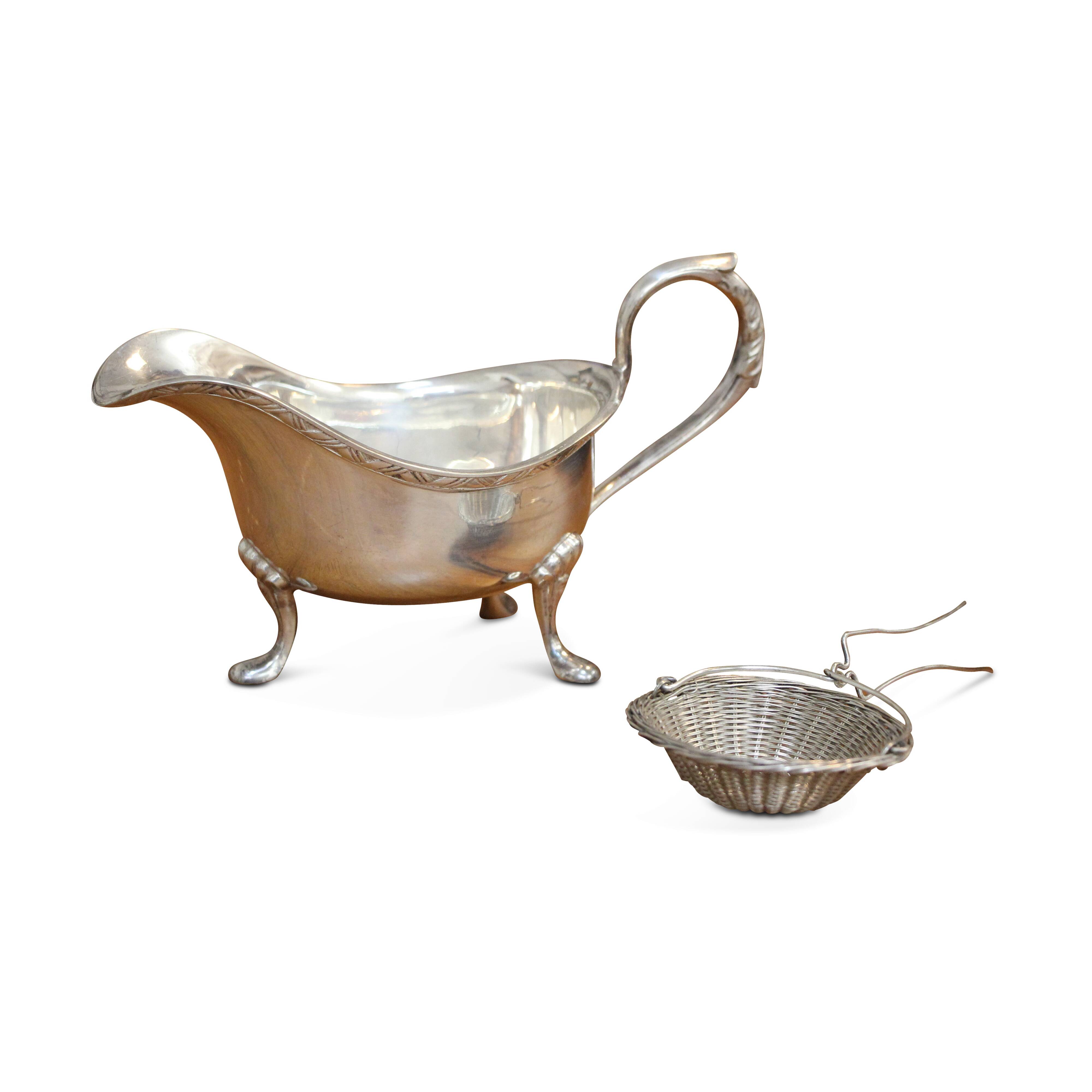 1 Silver Sauce Boat with 1 Silver Braided Strainer