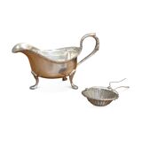 1 Silver Sauce Boat with 1 Silver Braided Strainer