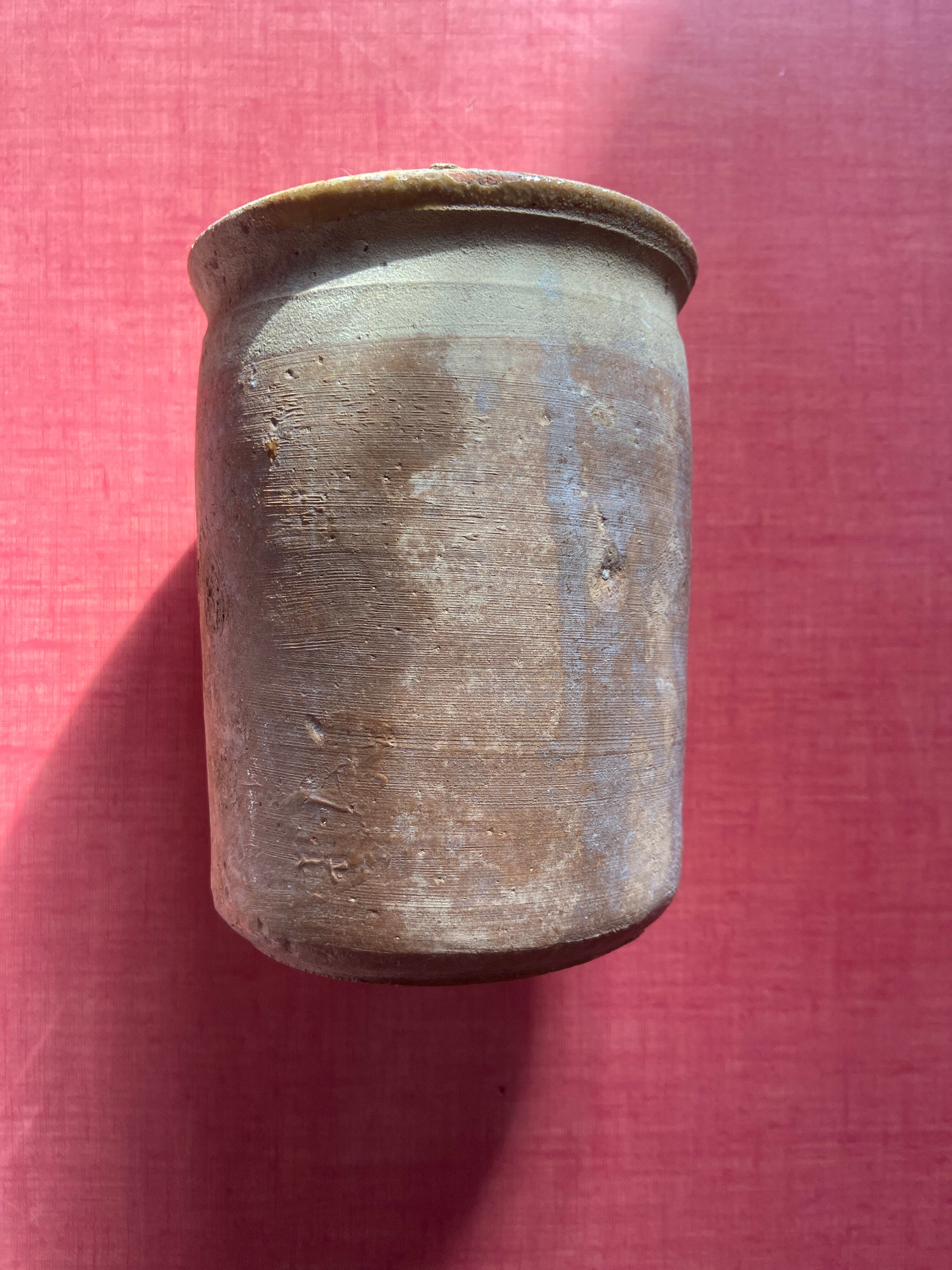 Antique confit pot in glazed terracotta, late 19th century.