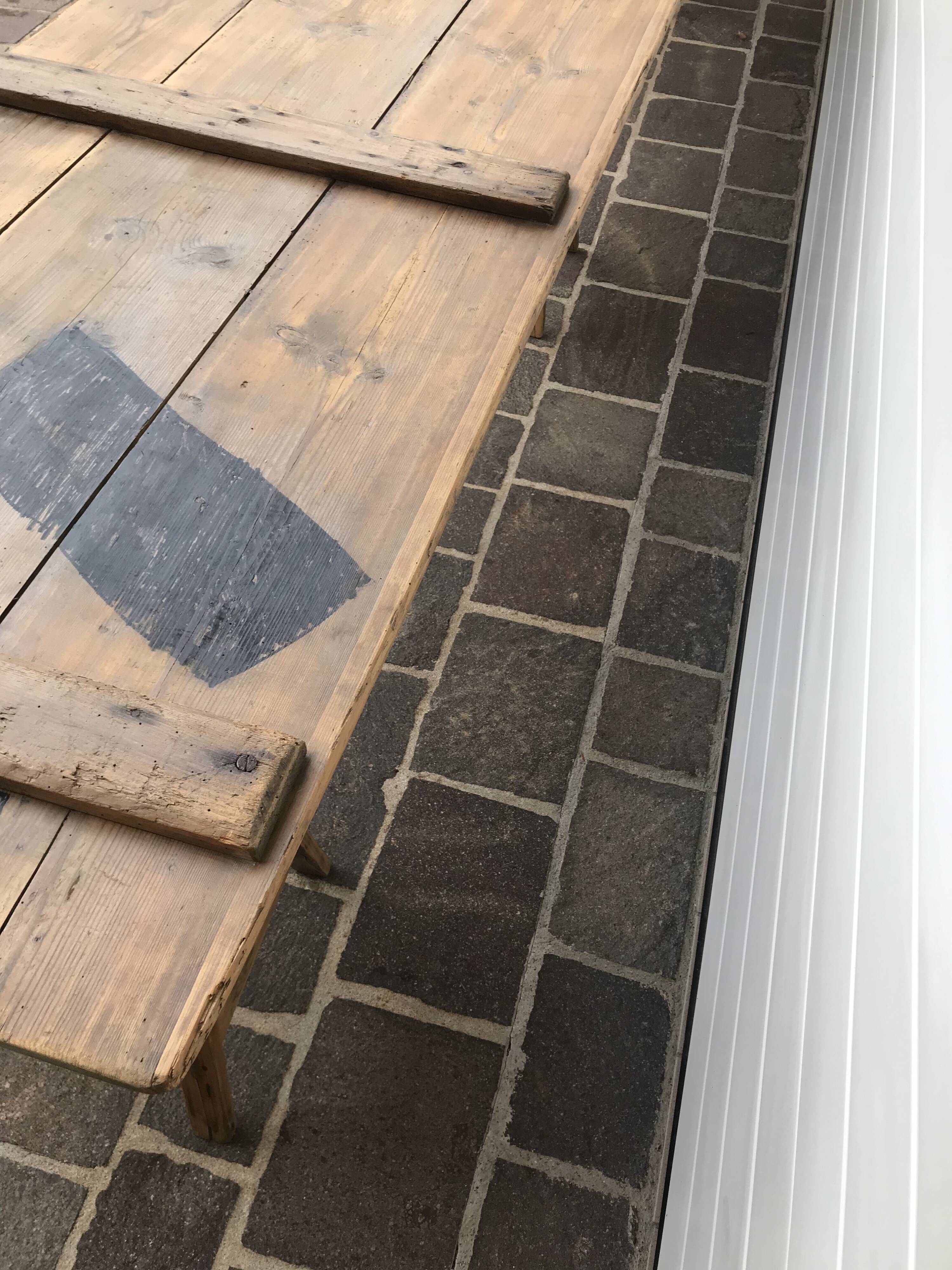 Winegrower's farm table