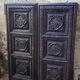 Paire de portes sculptées