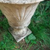 Pair of stone planter medicis
