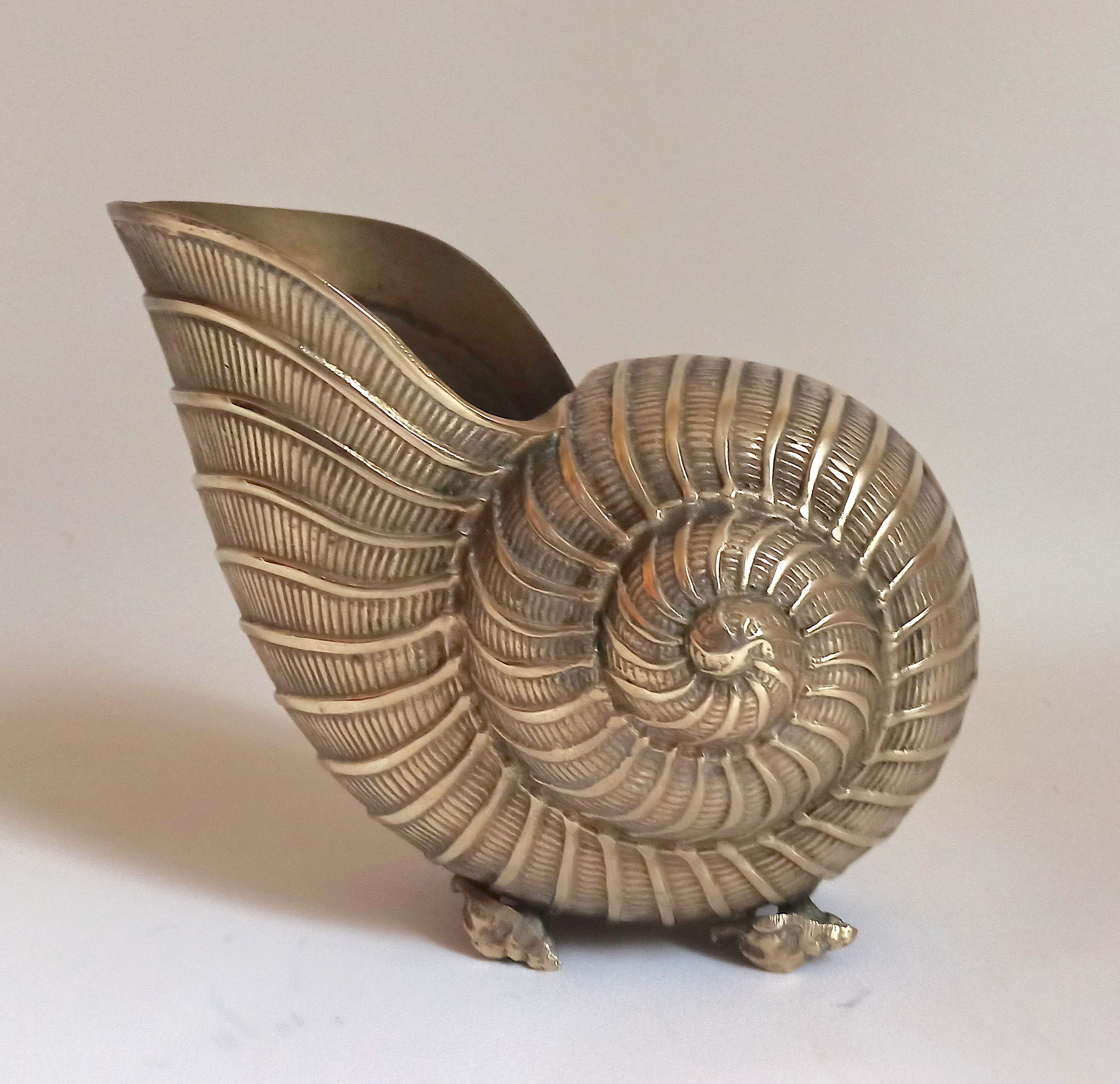 Champagne bucket shell shape Nautilus Giovanni Patrini brass Width 23.3 cm