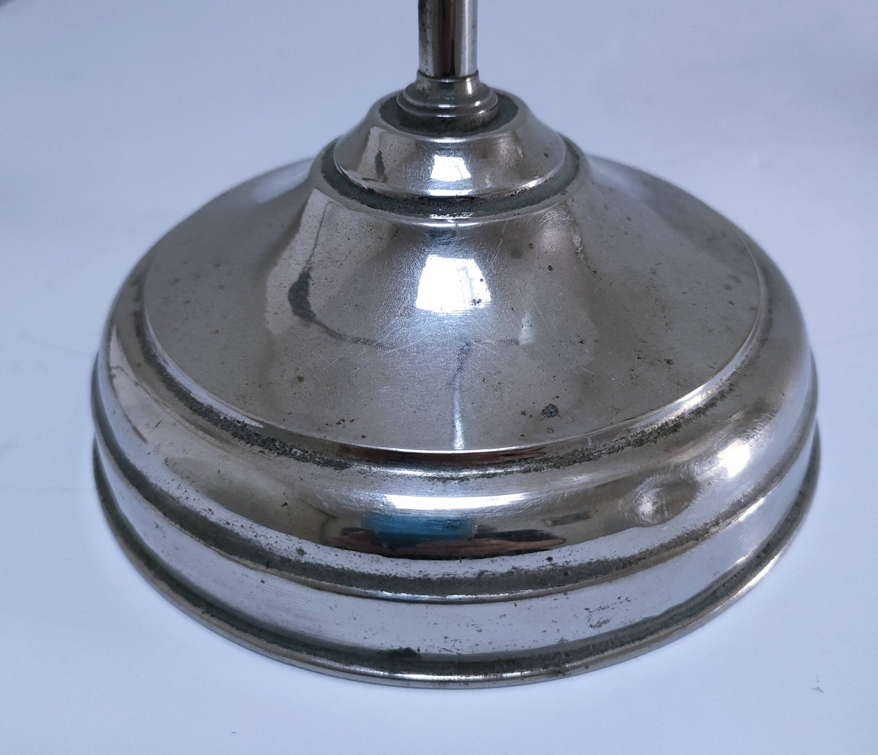 Art Deco lamp with chrome metal and opalescent glass.