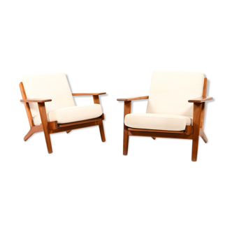 Pair of GE-290 Lounge Chairs in teak by Hans J. Wegner