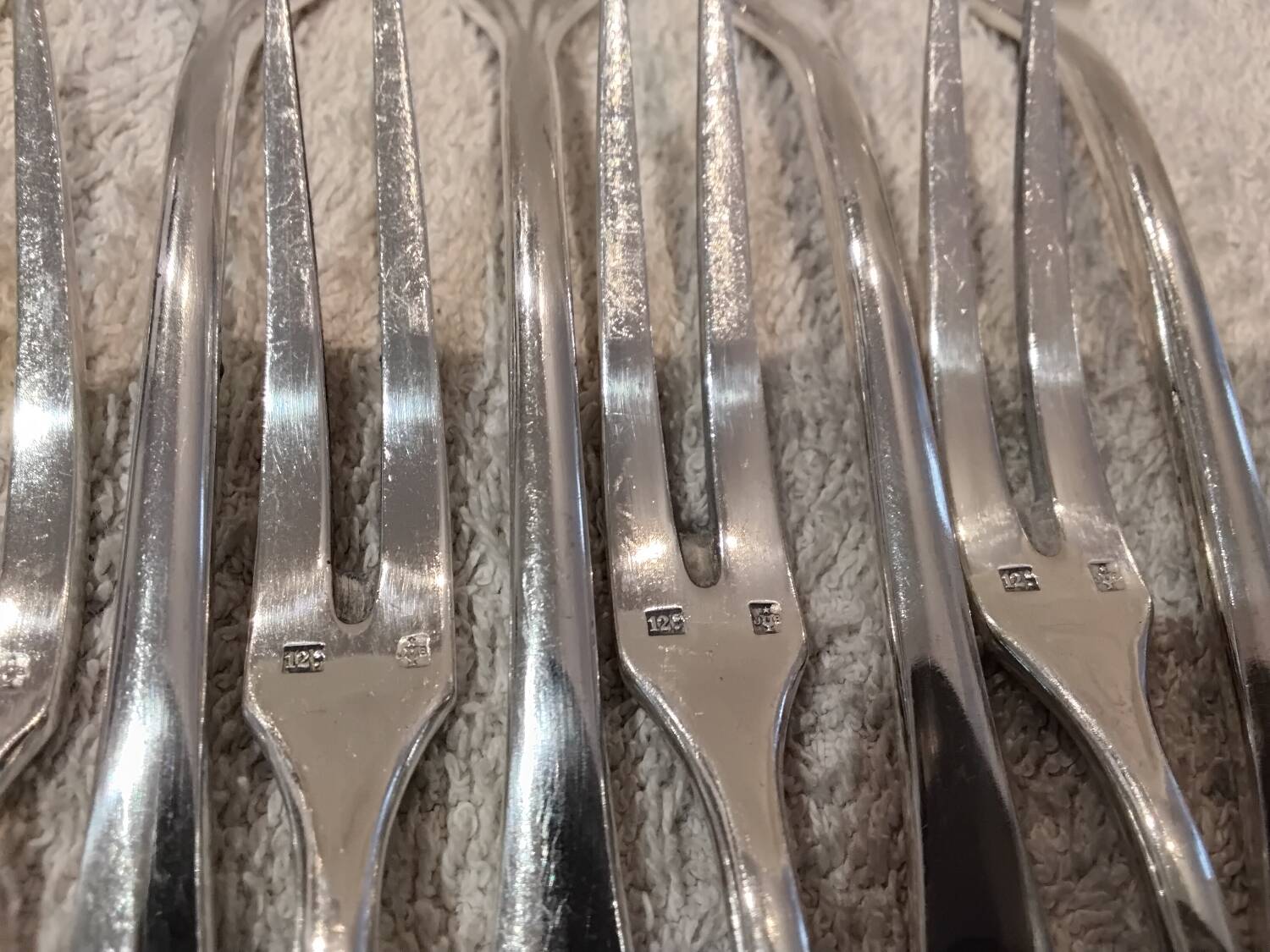 9 silver-plated snail forks by silversmith J Brille, 15.9 cm