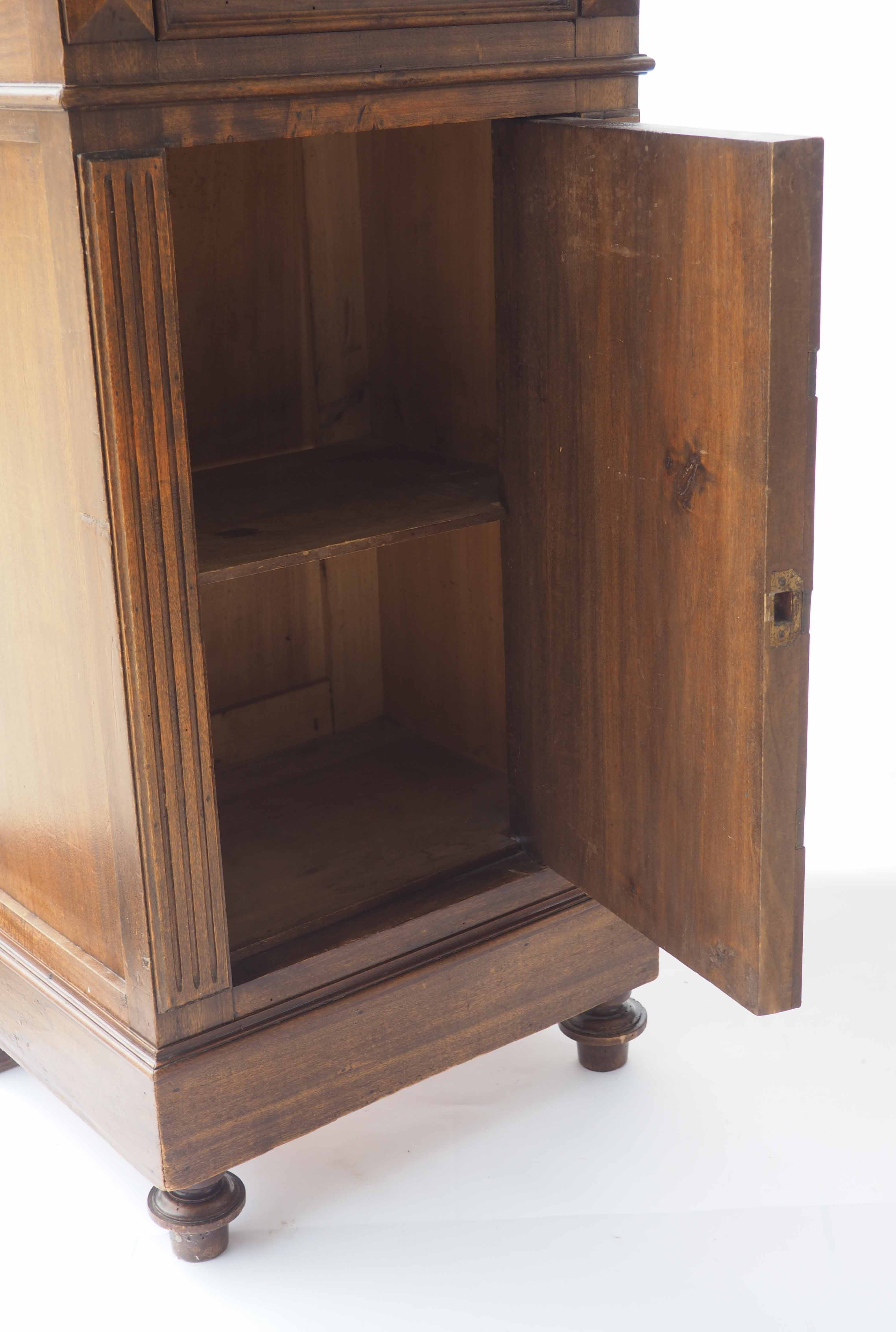 Old marble ragpicker