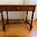 Louvic XIII walnut desk table
