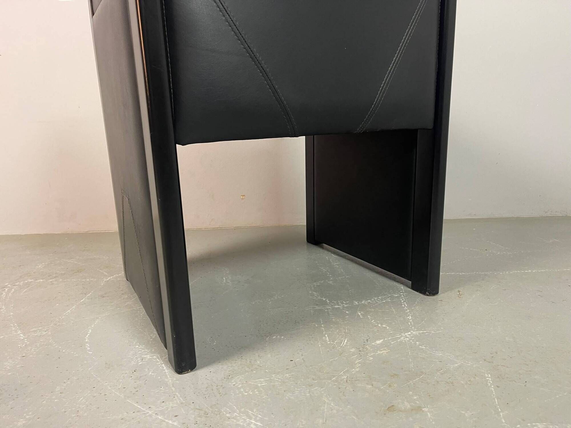 Mid-Century Bulo Belgium Armchair in Black Leather – Postmodern / Memphis