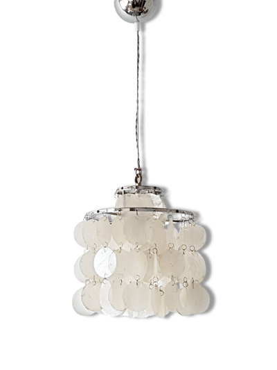 Lustre en nacre édition 1960 vintage (8 lustres disponibles!)
