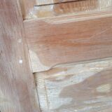 Old moulded separation door