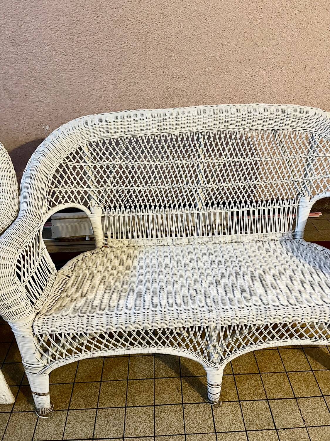 Salon de jardin en osier et rotin blanc