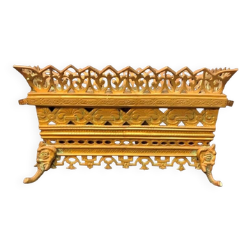 Planter. Solid bronze.