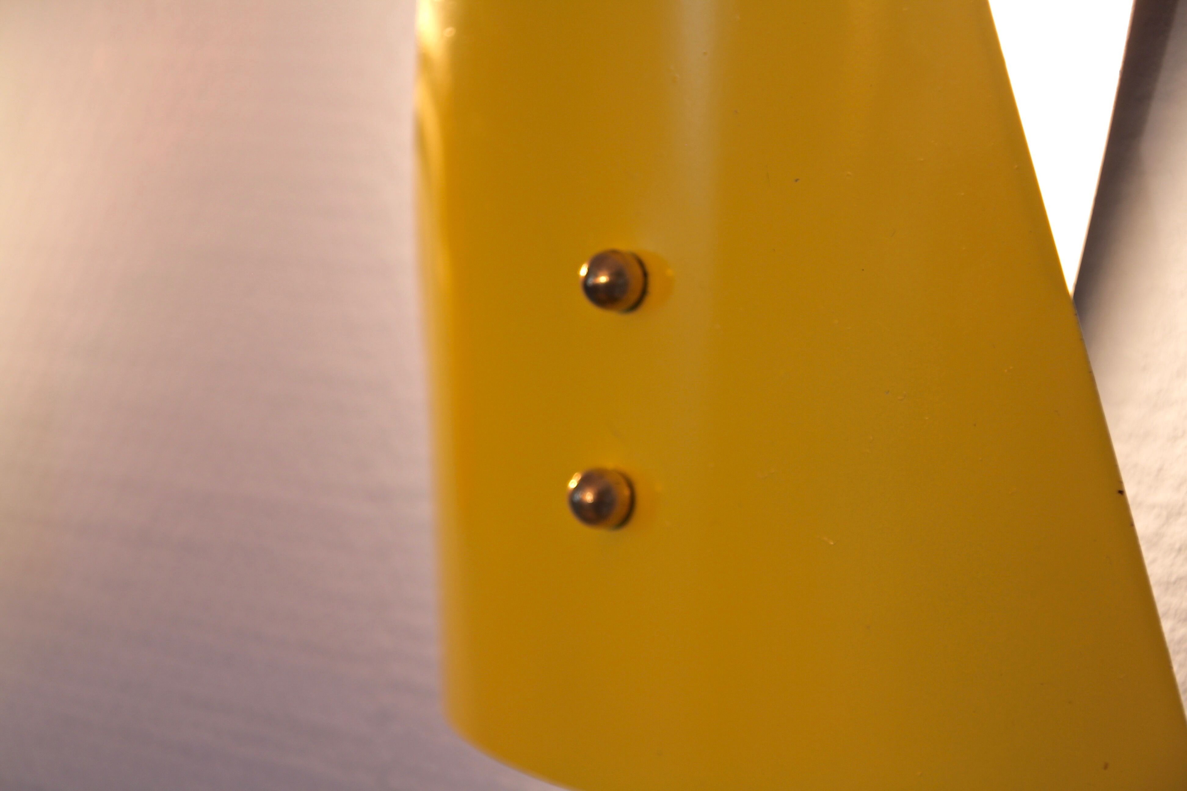 Set of 2 dutch wall lights in red and yellow, 1960s