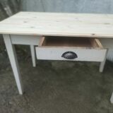 Farm table