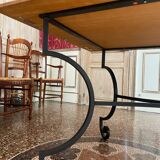 Table provençale artisanale piètement fer forgé 4 chaises gerbe et deux fauteuils gerbe Rochebobois