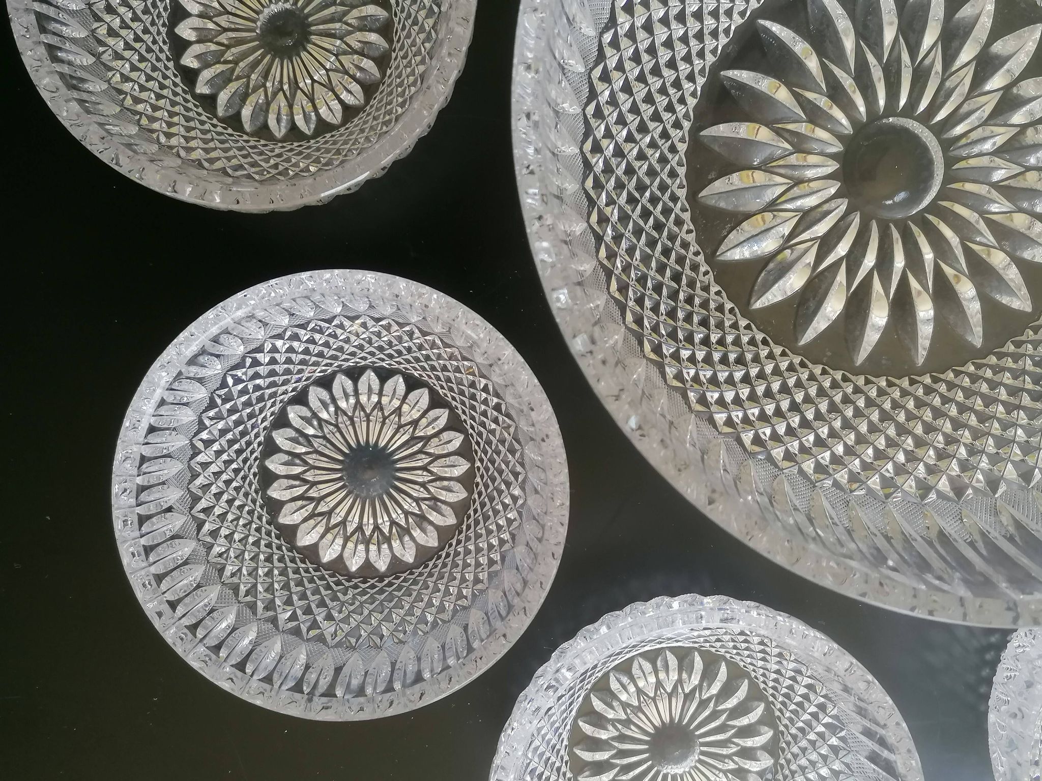 Crystal fruit service with its 8 matching bowls.