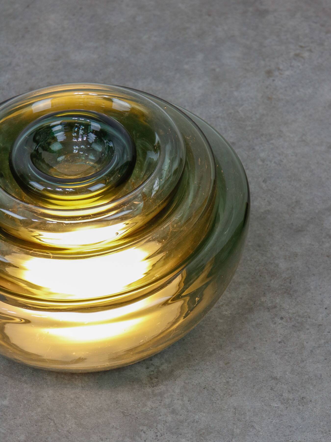 Lampe de table vintage italienne Cascade en verre fumé, années 1970