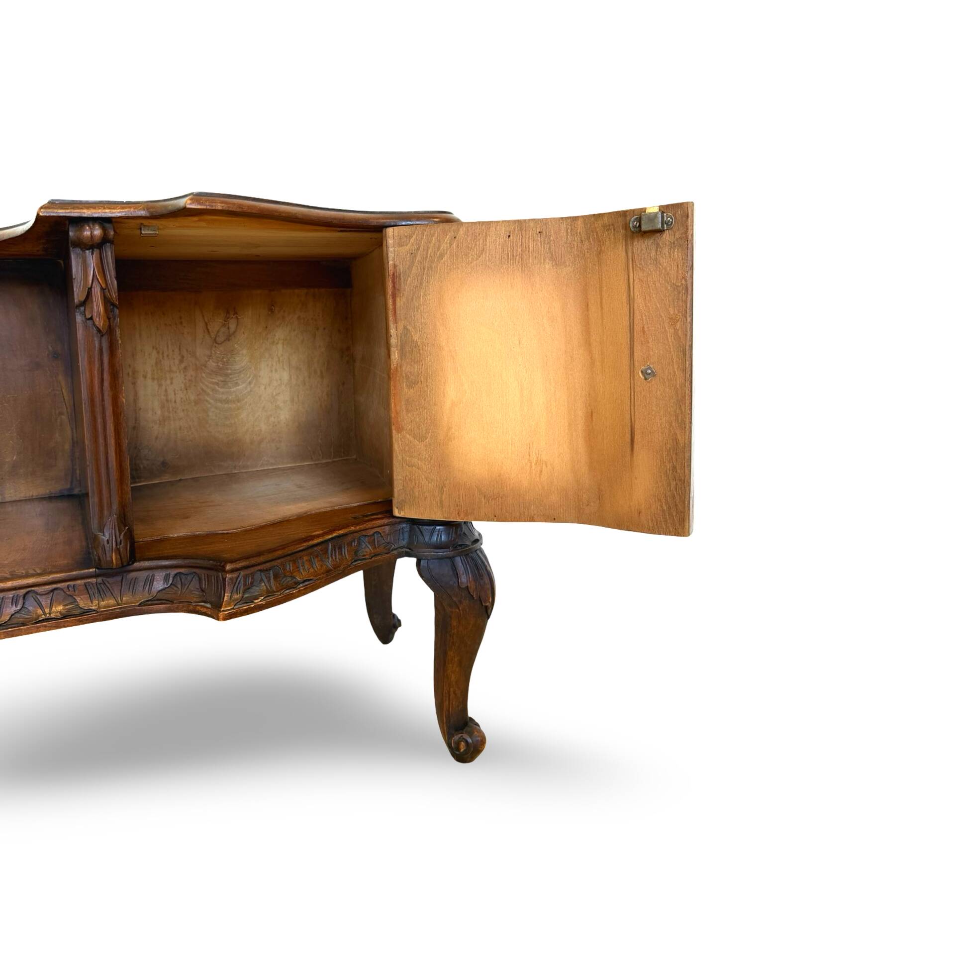 Italian console/petinus from the 1930s.
