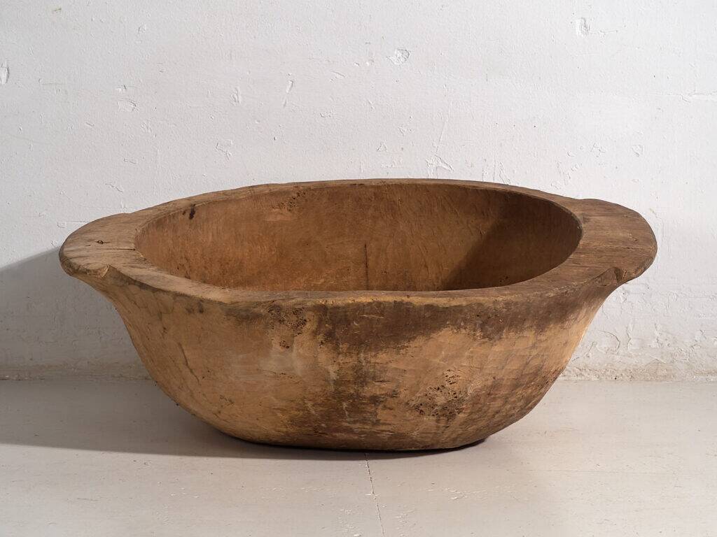 Large antique bowl in primitive style (c.1900) #3
