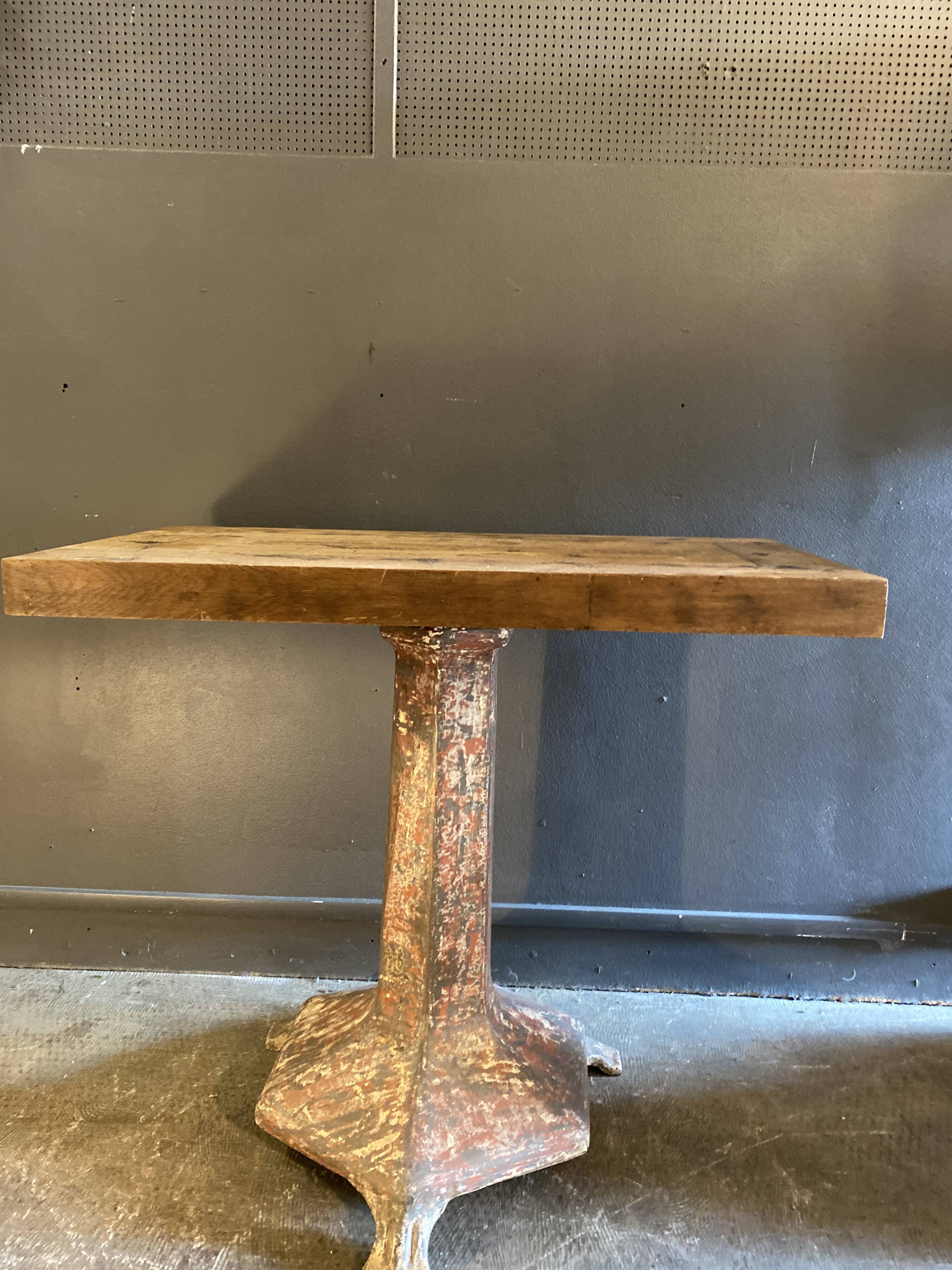Industrial console cast iron and oak tray