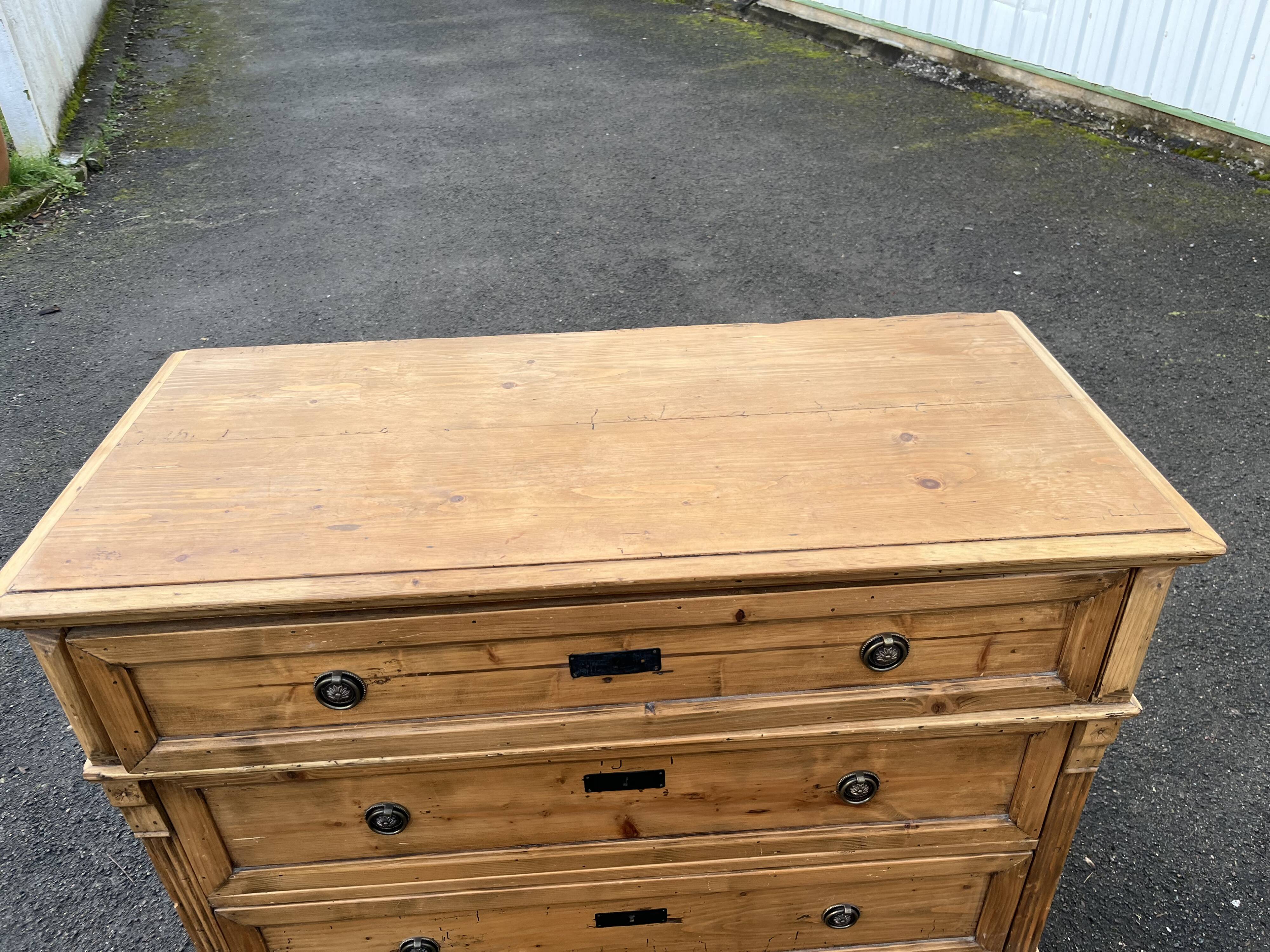 Superb antique solid wood chest of drawers – English style / 19th century